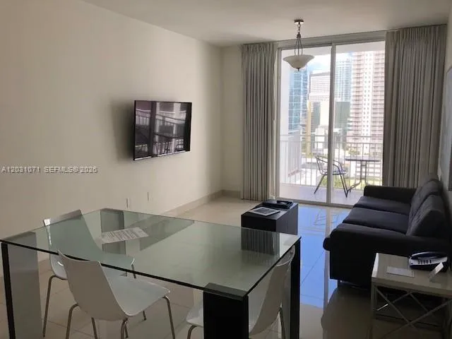 185 SE 14th Ter # 2211, Miami FL 33131