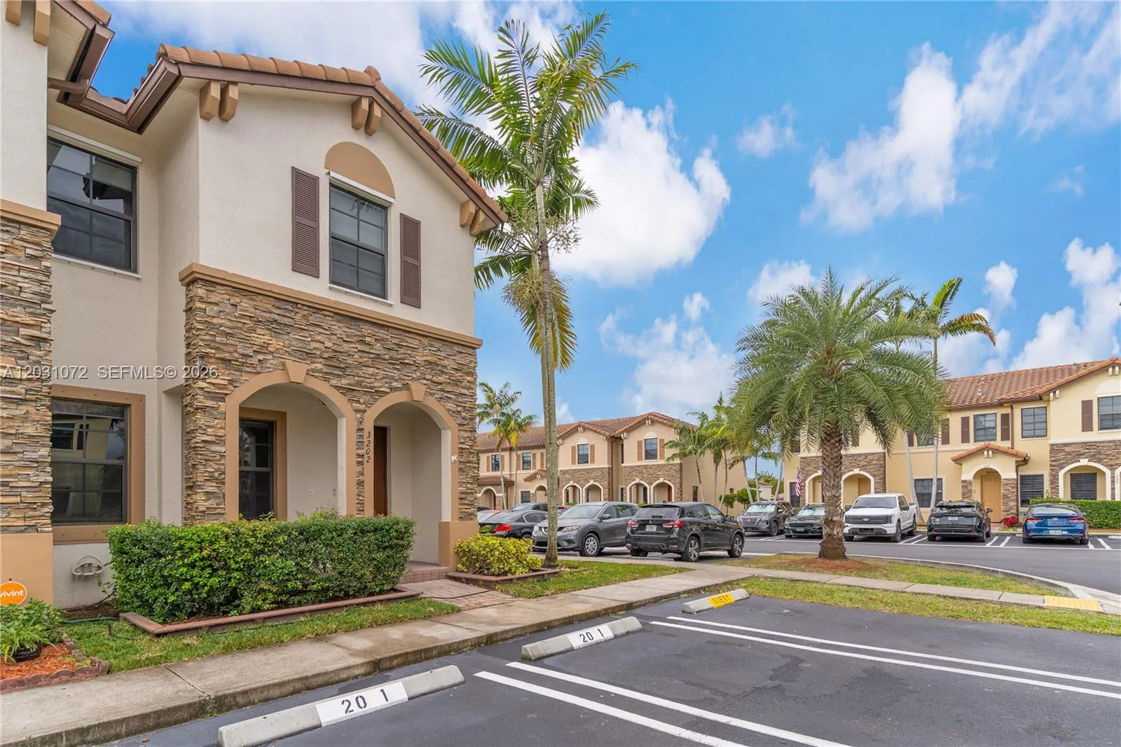 3202 SE 6th St # 3202, Homestead FL 33033