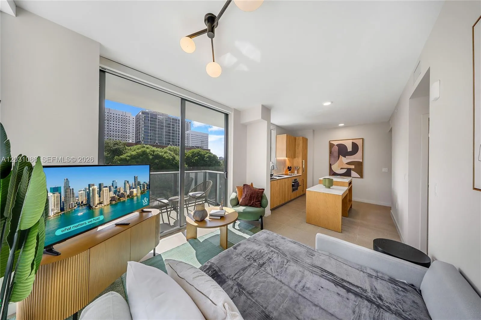 11 NE 6th St # 301, Miami FL 33132