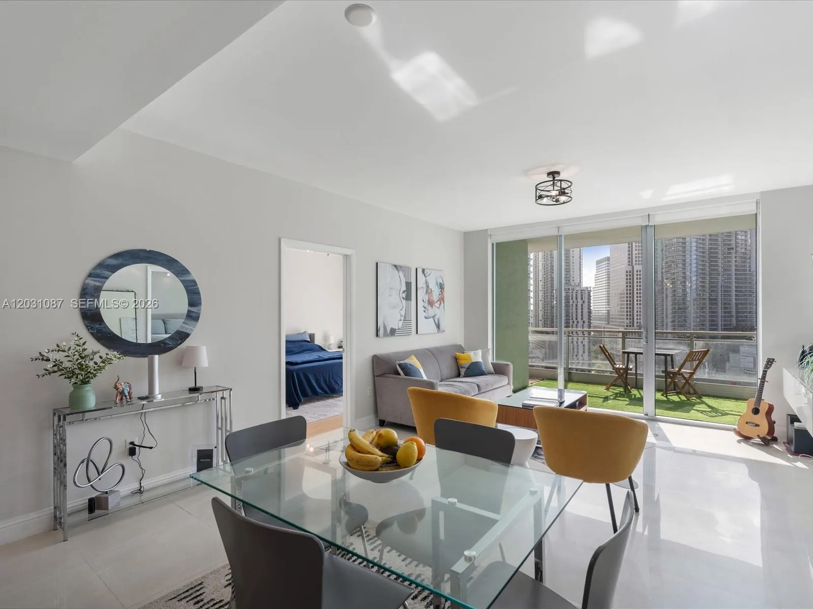 90 SW 3rd St # 2015, Miami FL 33130