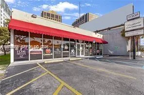 9308 S Dixie Hwy, Miami FL 33156
