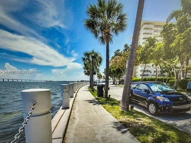 1420 Brickell Bay Dr # 1107C, Miami FL 33131