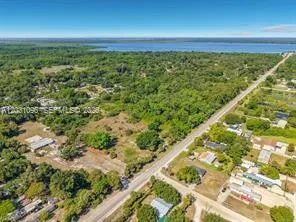 Lake Trafford Rd, Other City - In The State Of Florida FL 34142