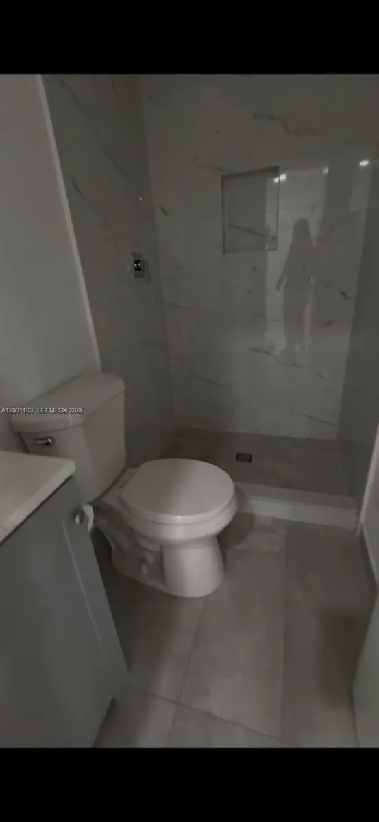 2380 NW Flagler Ter, Miami FL 33125