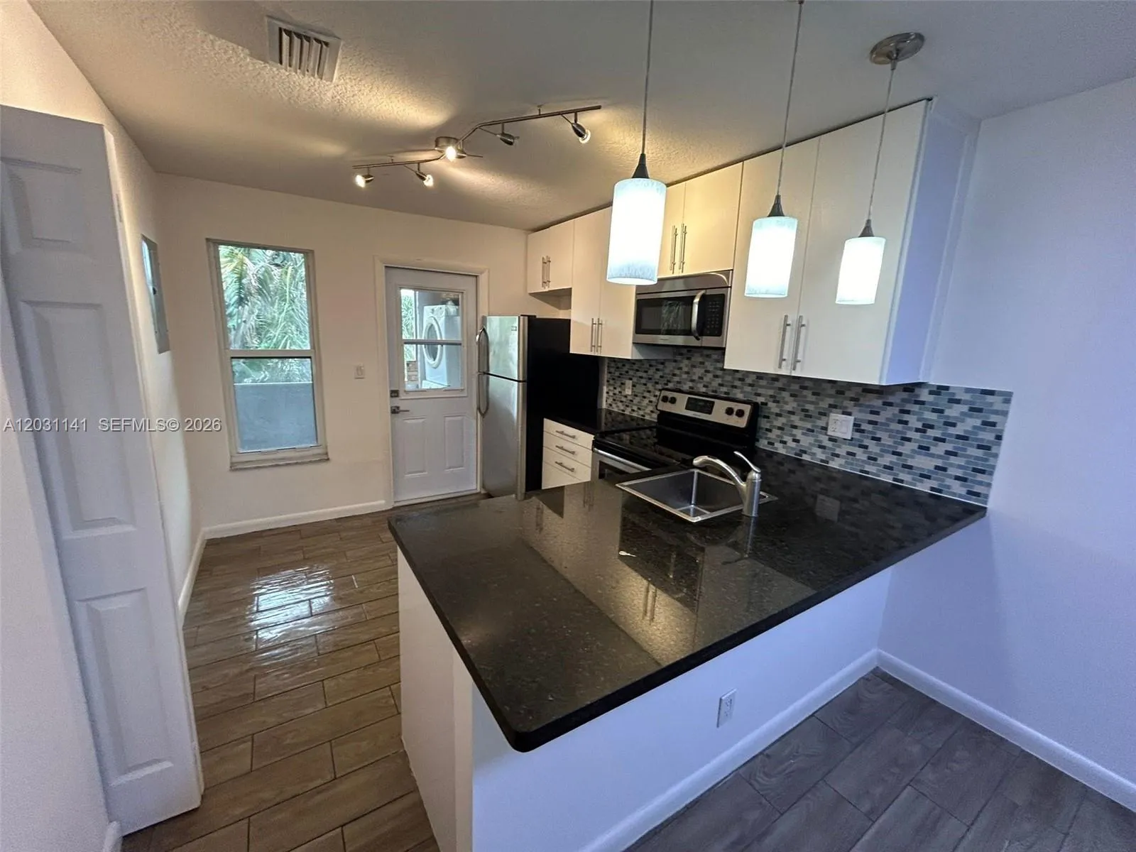 3777 NW 78th Ave # 1F, Davie FL 33024