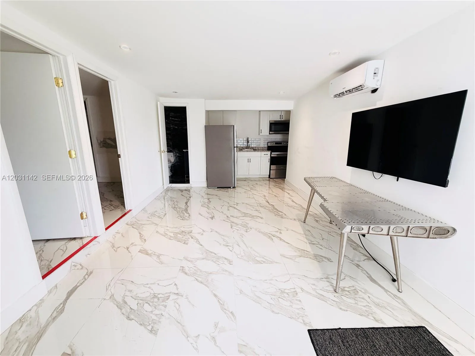 201 Calle Grande Dr # 1, Hollywood FL 33021