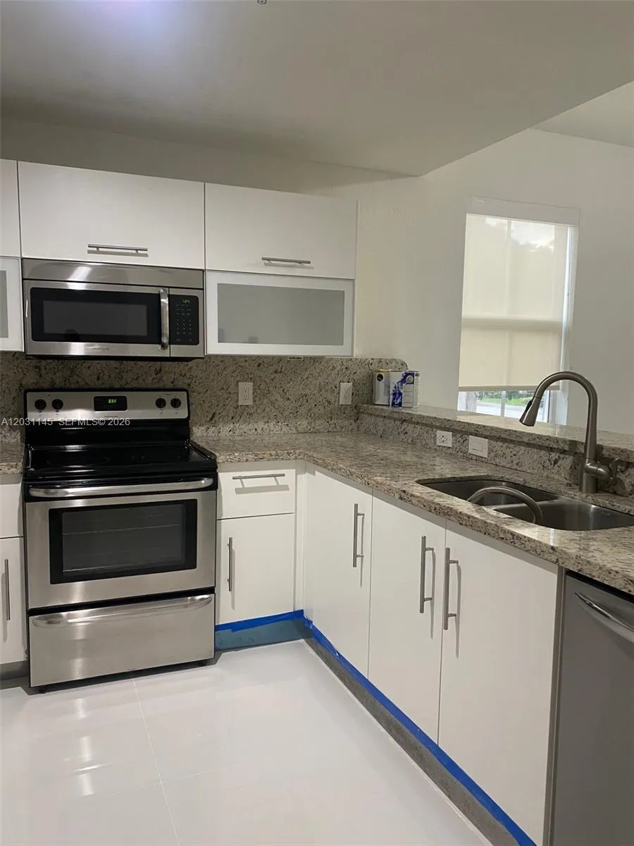 11201 NW 83rd St # 202, Doral FL 33178