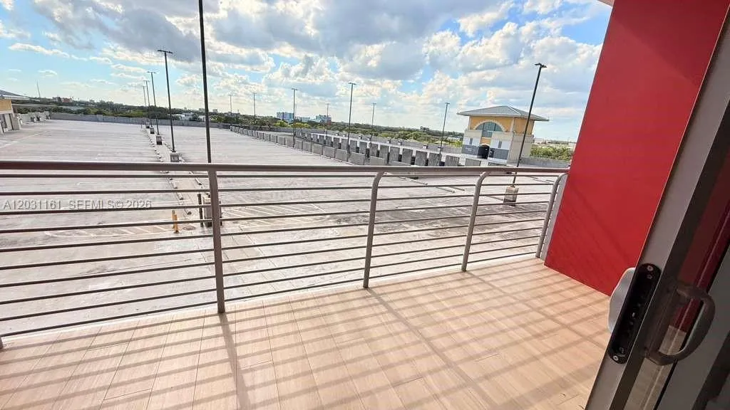 90 NE 32nd St # 624, Miami FL 33137