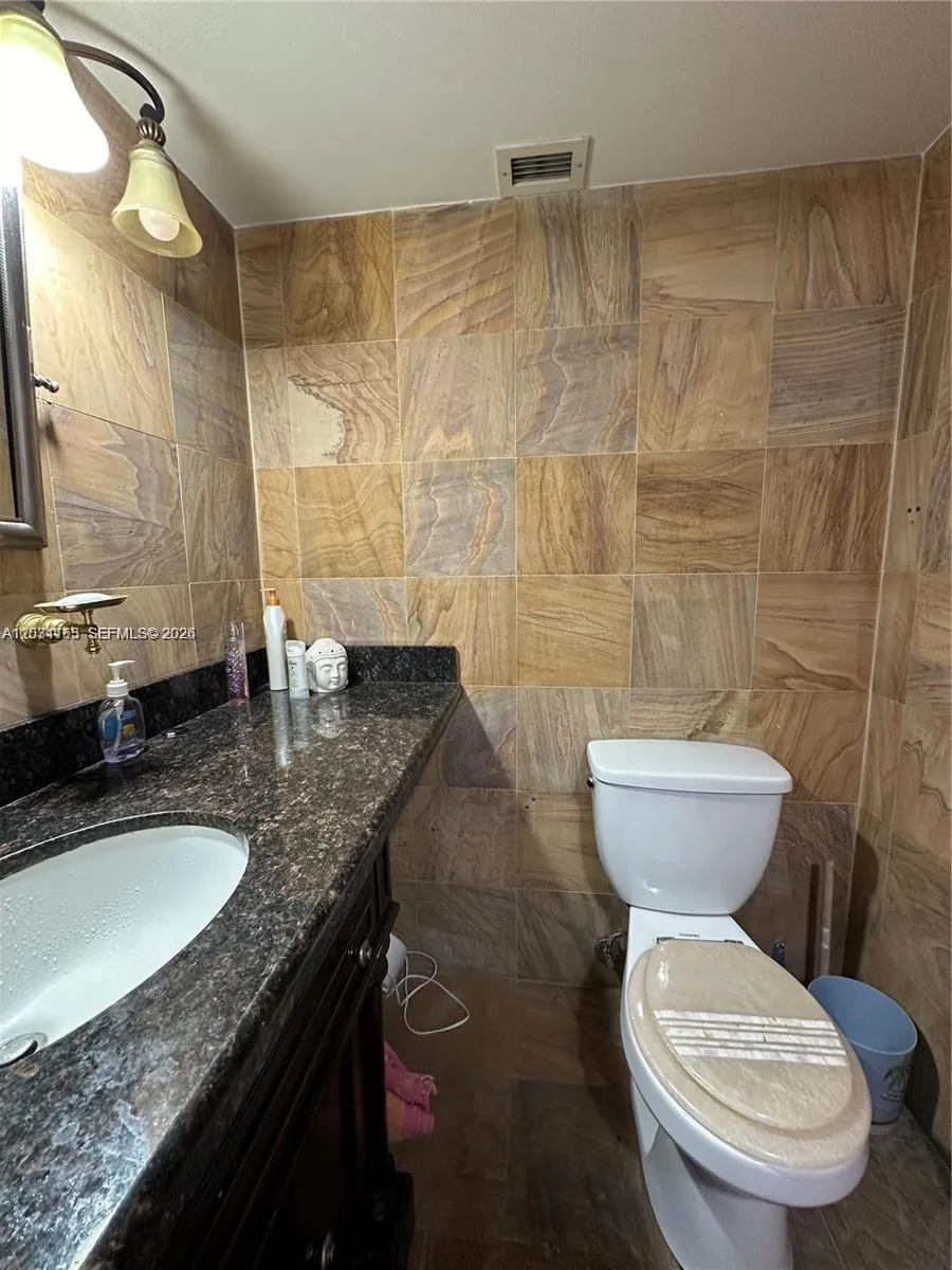 3800 S Ocean Dr # 1024, Hollywood FL 33019