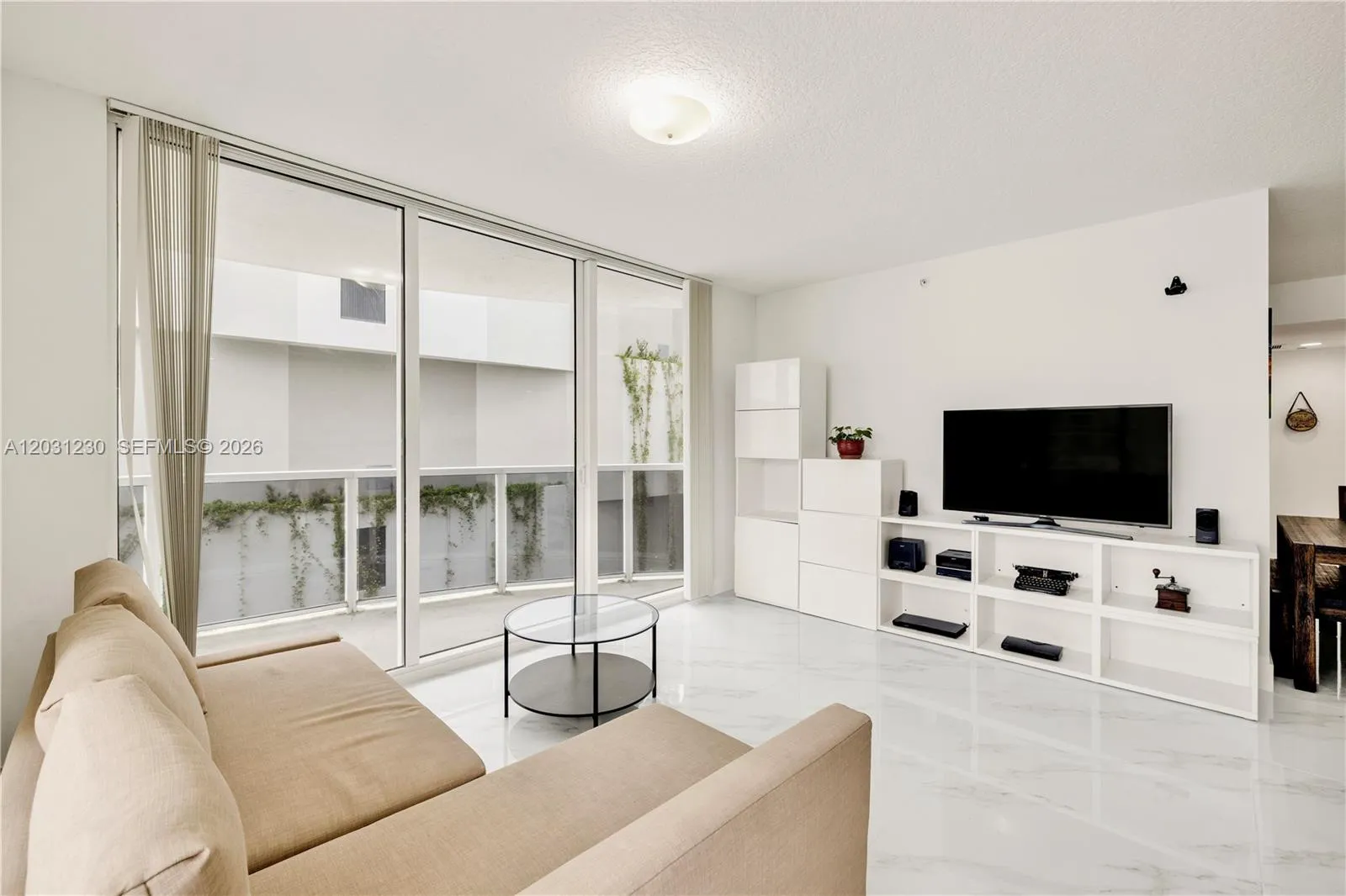 601 NE 23rd St # 706, Miami FL 33137