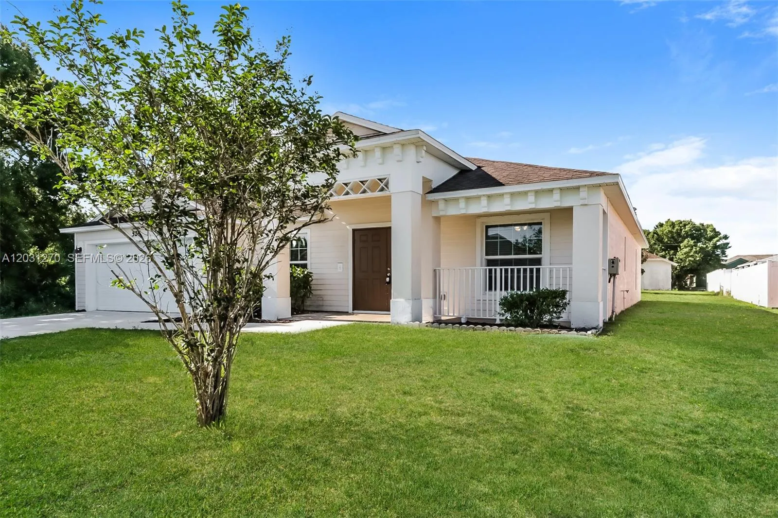 526 SW Dahled Ave, Port St. Lucie FL 34953
