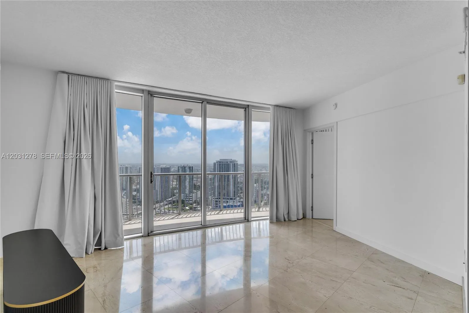 1750 N Bayshore Dr # 4414, Miami FL 33132