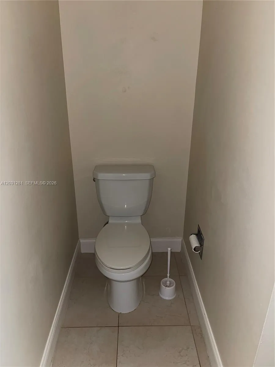 7175 Nova Dr # 507, Davie FL 33317