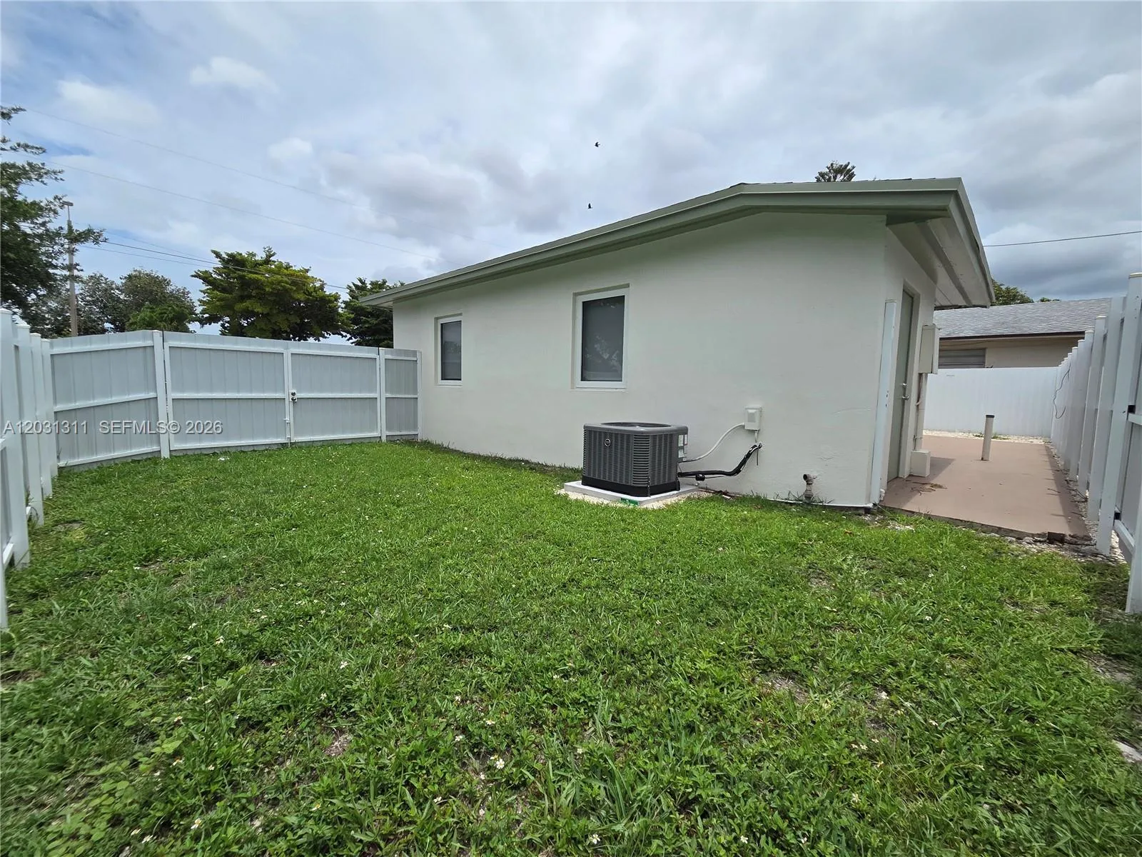 240 NW 51st Ave # 0, Miami FL 33126