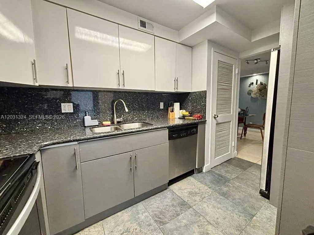 301 Golden Isles Dr # 406, Hallandale Beach FL 33009