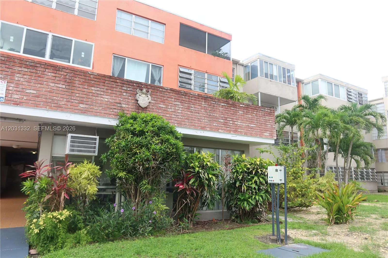1850 NE 169th St # 312, North Miami Beach FL 33162