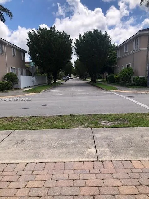27424 SW 140th Ave, Homestead FL 33032