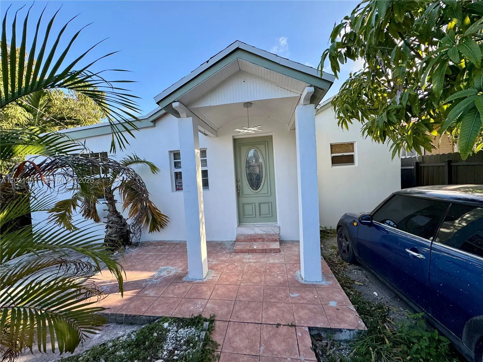 2326 NW 59th St, Miami FL 33142