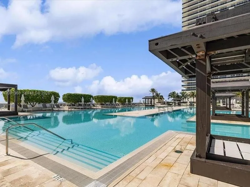 1800 S Ocean Dr # 3101, Hallandale Beach FL 33009
