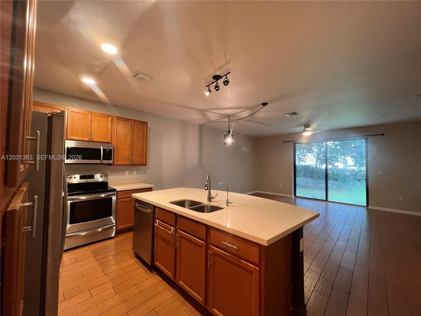 4764 E Station Sq, Davie FL 33314