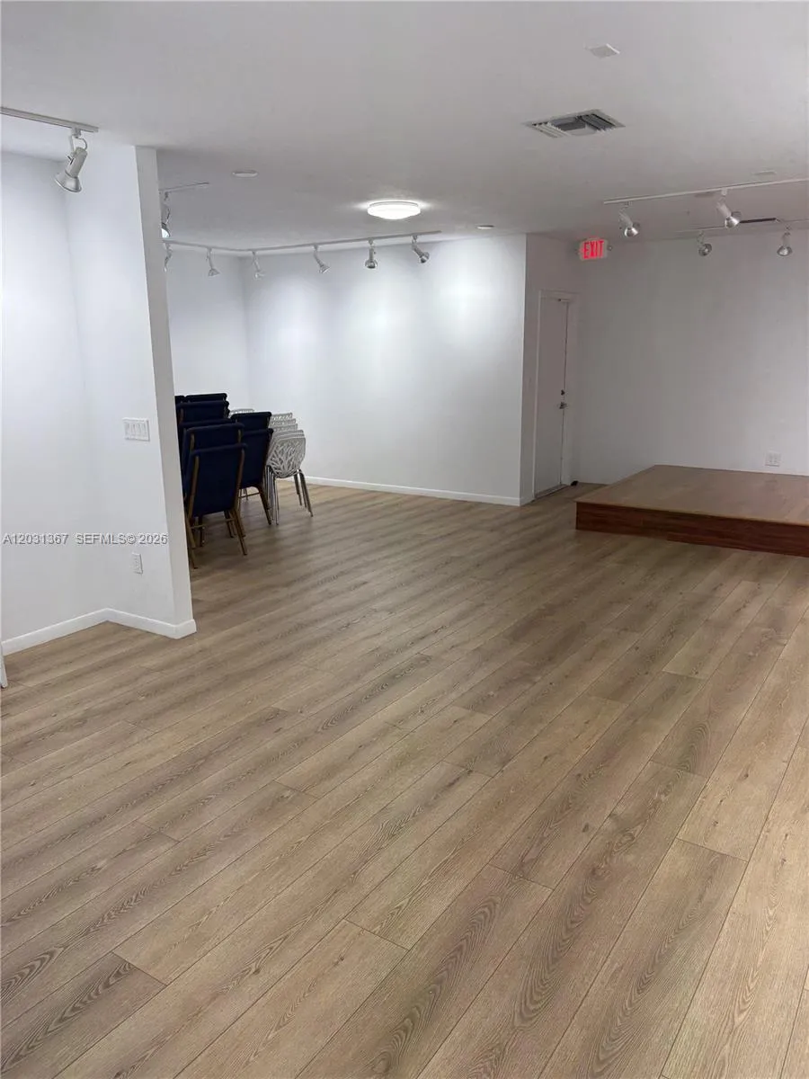 11715 SW 87th Ave, Miami FL 33176