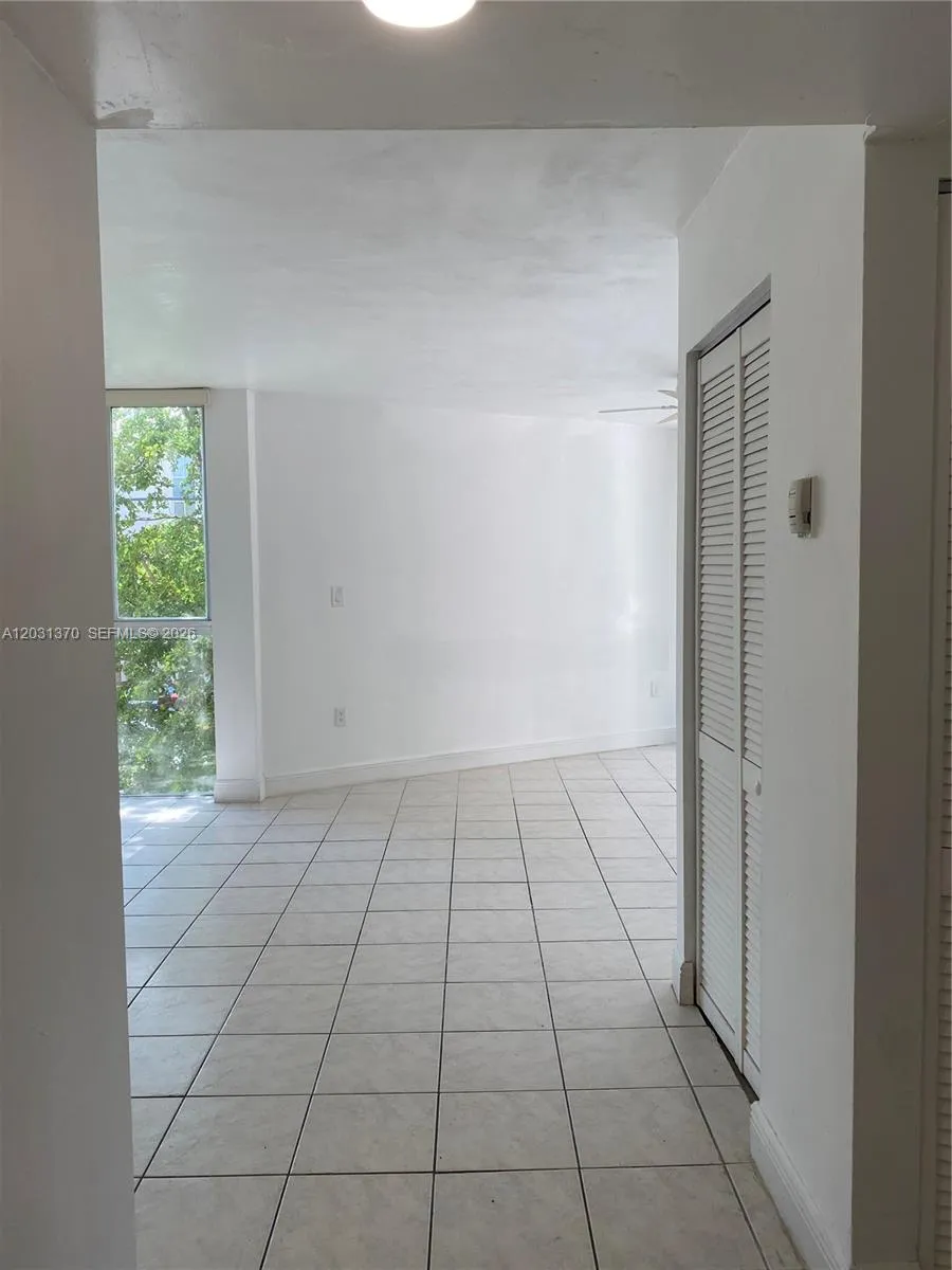 7075 NW 186th St # C308, Hialeah FL 33015