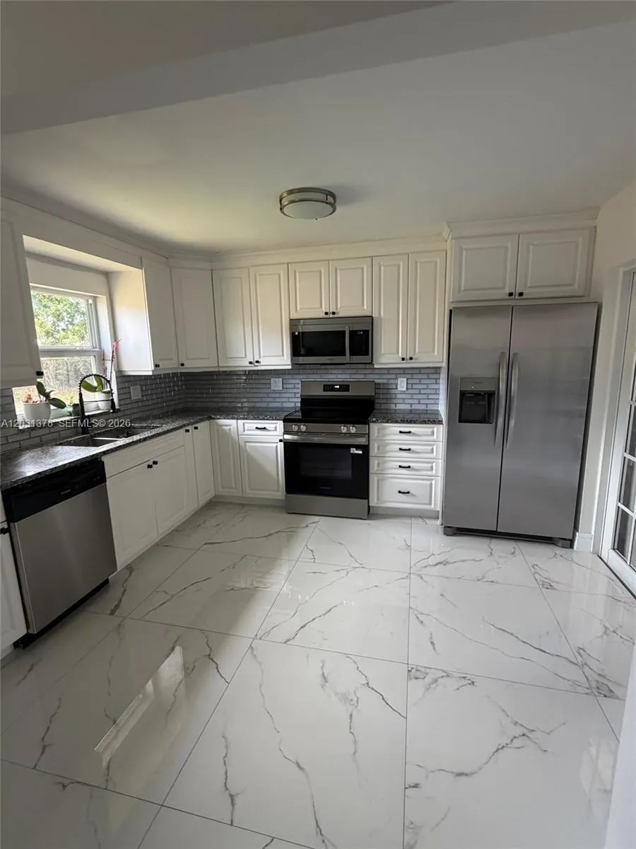 9125 SW 16th Rd E, Boca Raton FL 33428