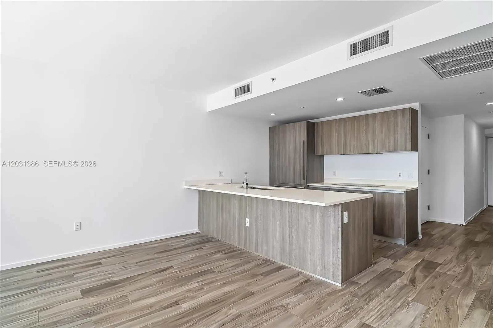 801 S Miami Ave # 3704, Miami FL 33130