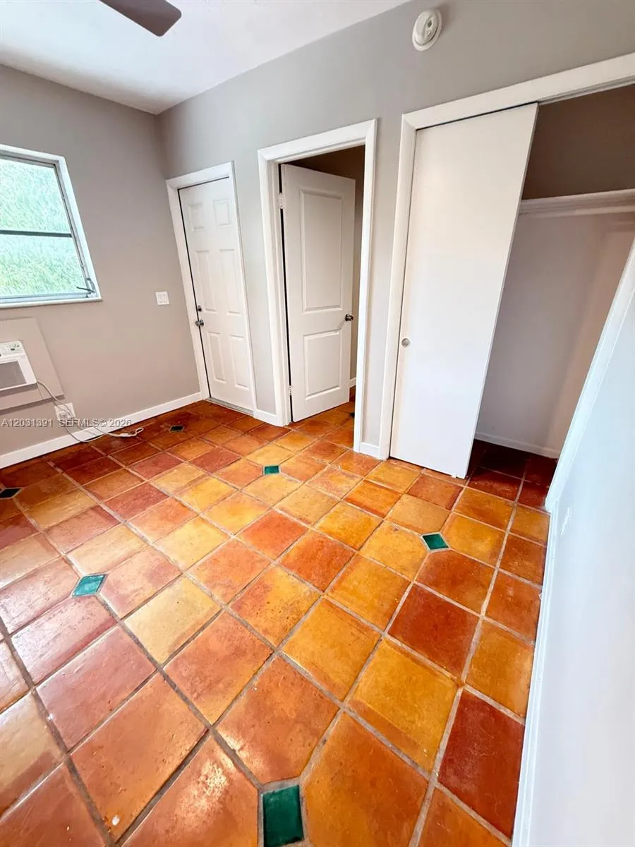 1151 NE 18th St # 5, Fort Lauderdale FL 33305