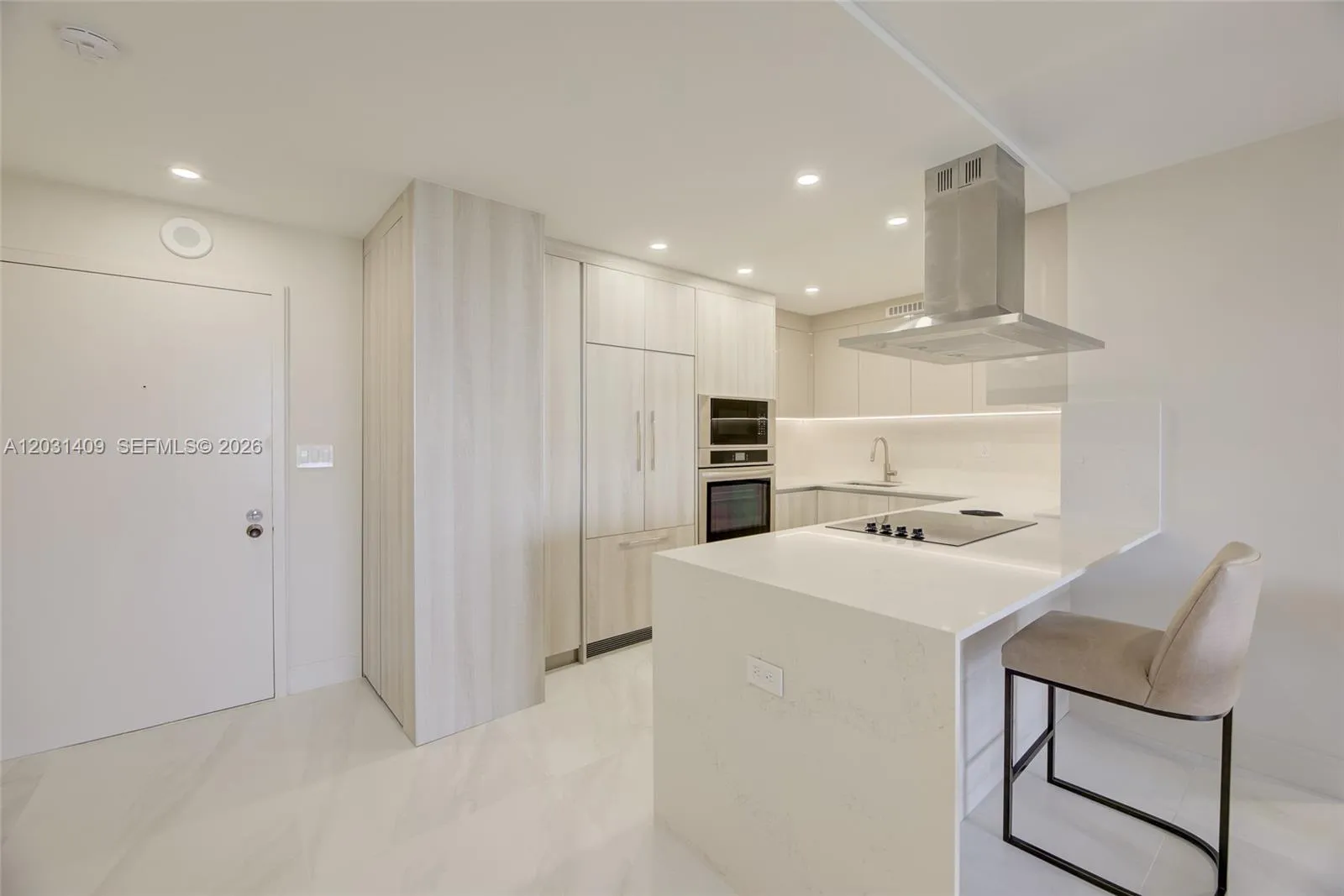 600 Three Islands Blvd # 403, Hallandale Beach FL 33009