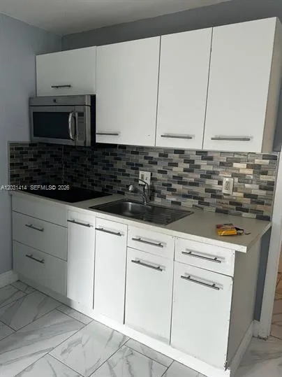 3251 SW 44th St # 201, Dania Beach FL 33312
