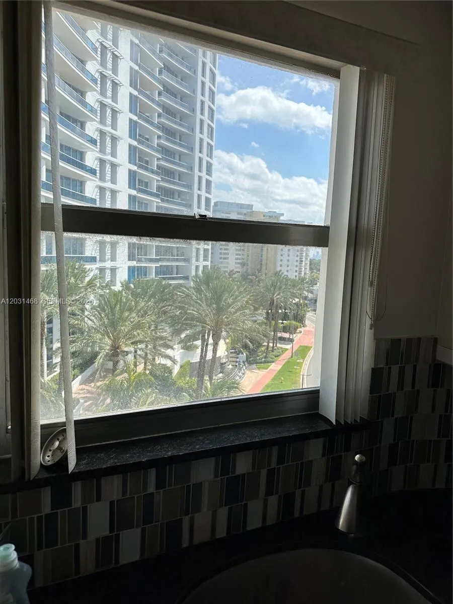 6039 Collins Ave # 728, Miami Beach FL 33140