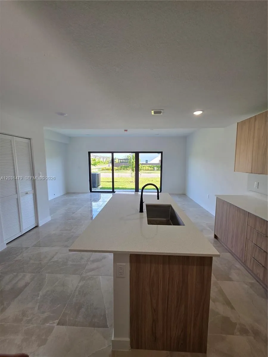 1305 NW 4th Ter # 1305, Florida City FL 33034