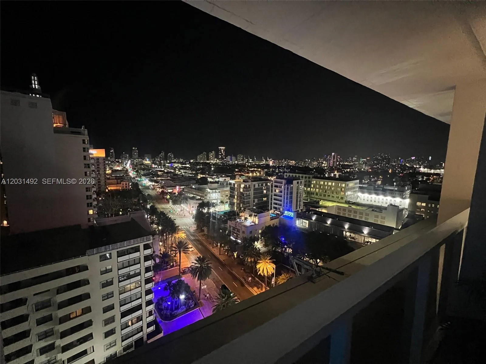 100 Lincoln Rd, Miami Beach FL 33139