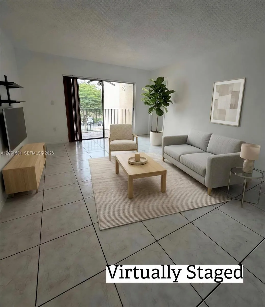13701 Kendale Lakes Cir # 308, Miami FL 33183