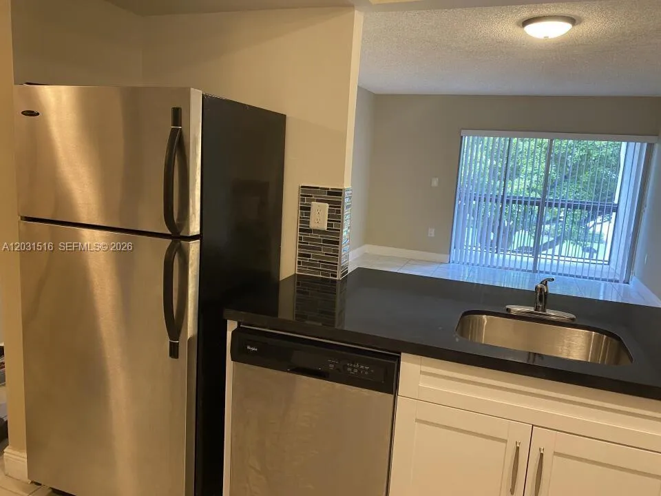 721 N Pine Island Rd # 304, Plantation FL 33324
