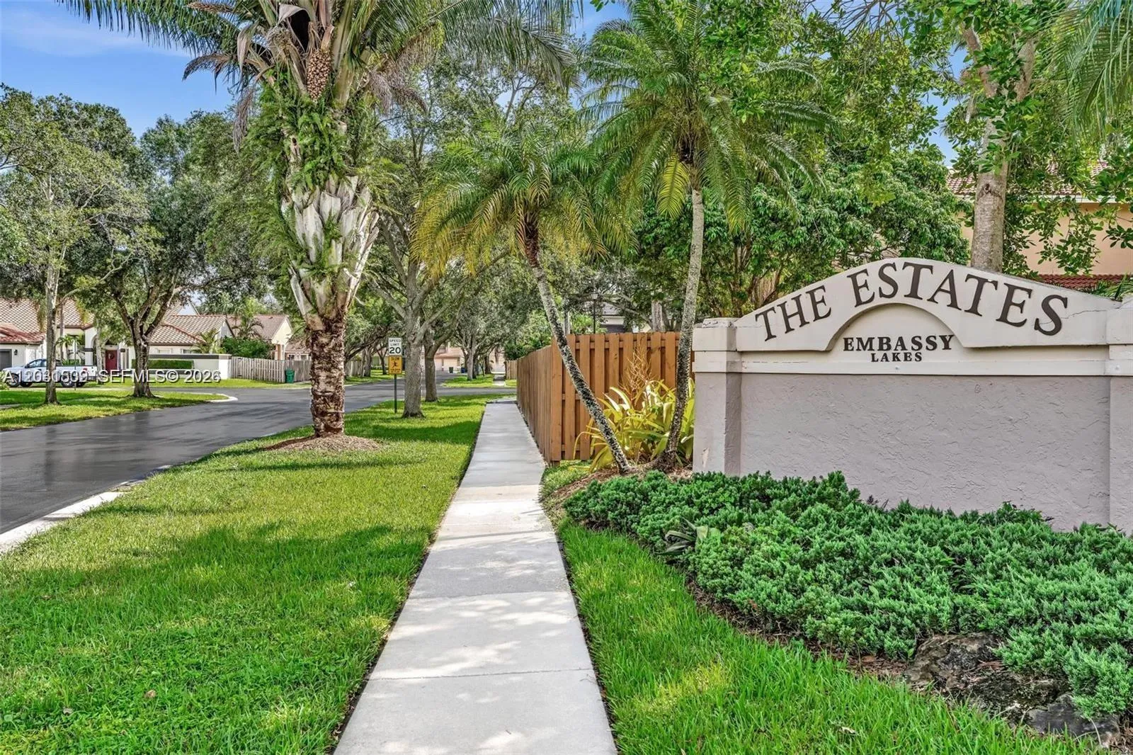 3877 Bimini Ave, Cooper City FL 33026