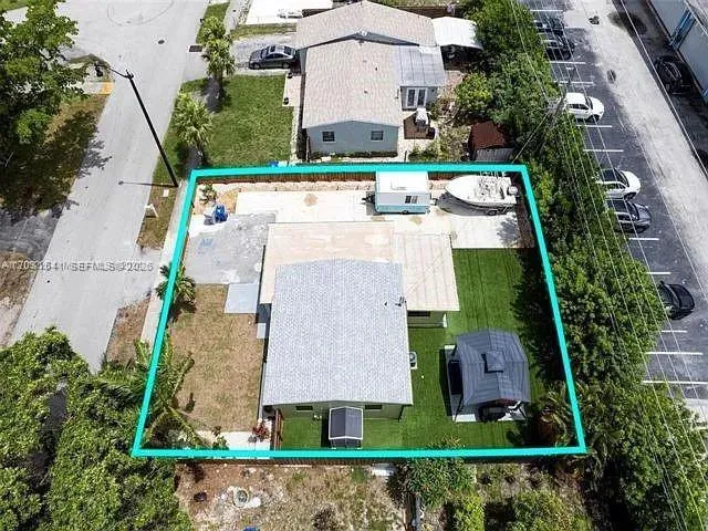 2730 NE 16th Ave, Pompano Beach FL 33064