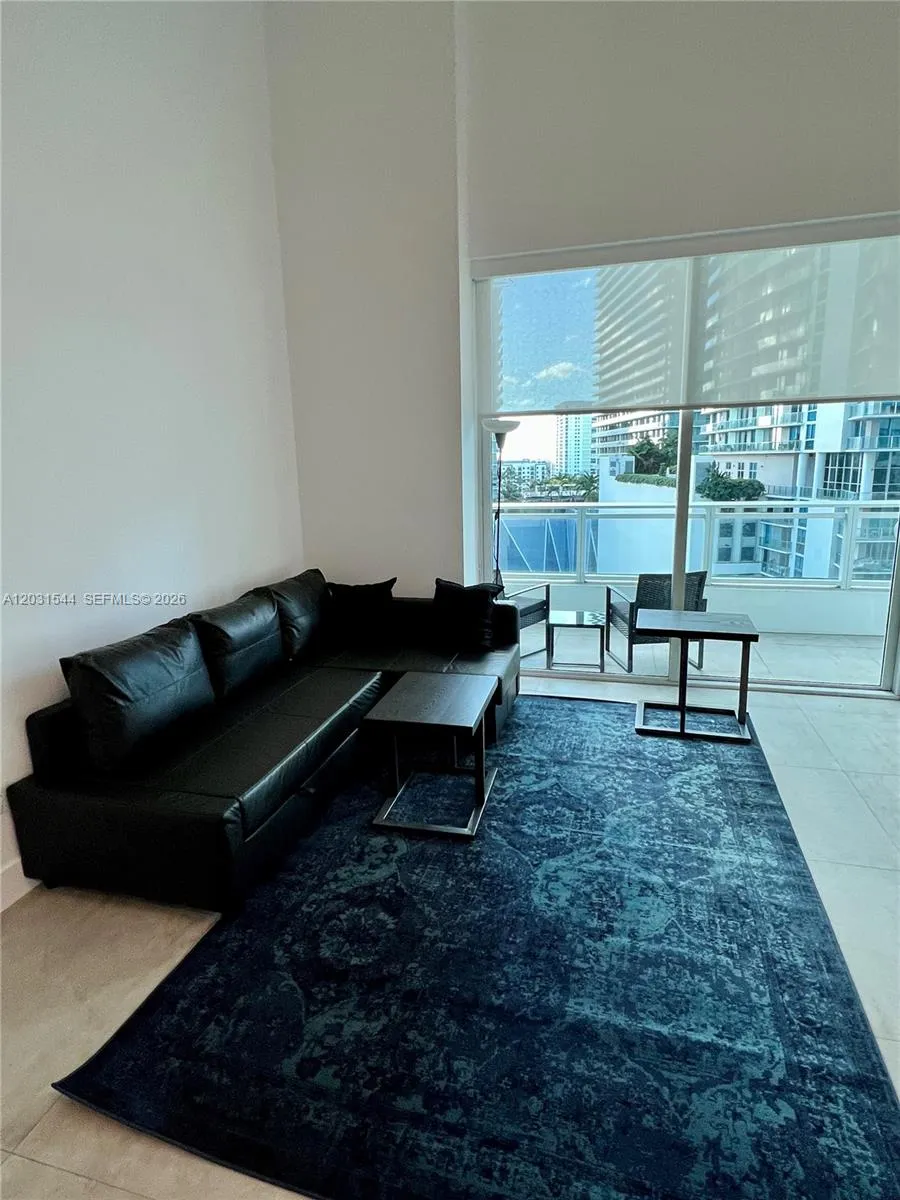 1080 Brickell Ave # 1107, Miami FL 33131