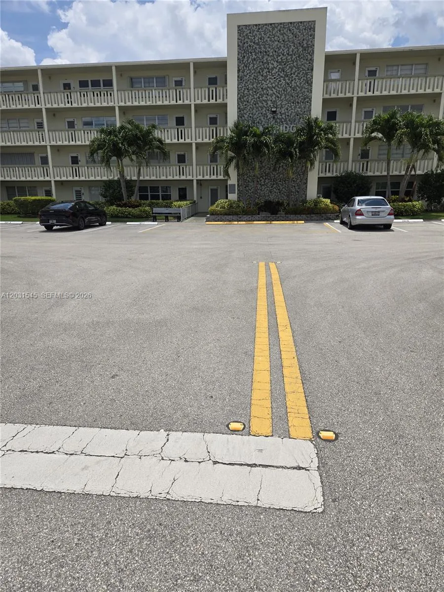 1011 Cambridge A # 1011, Deerfield Beach FL 33442