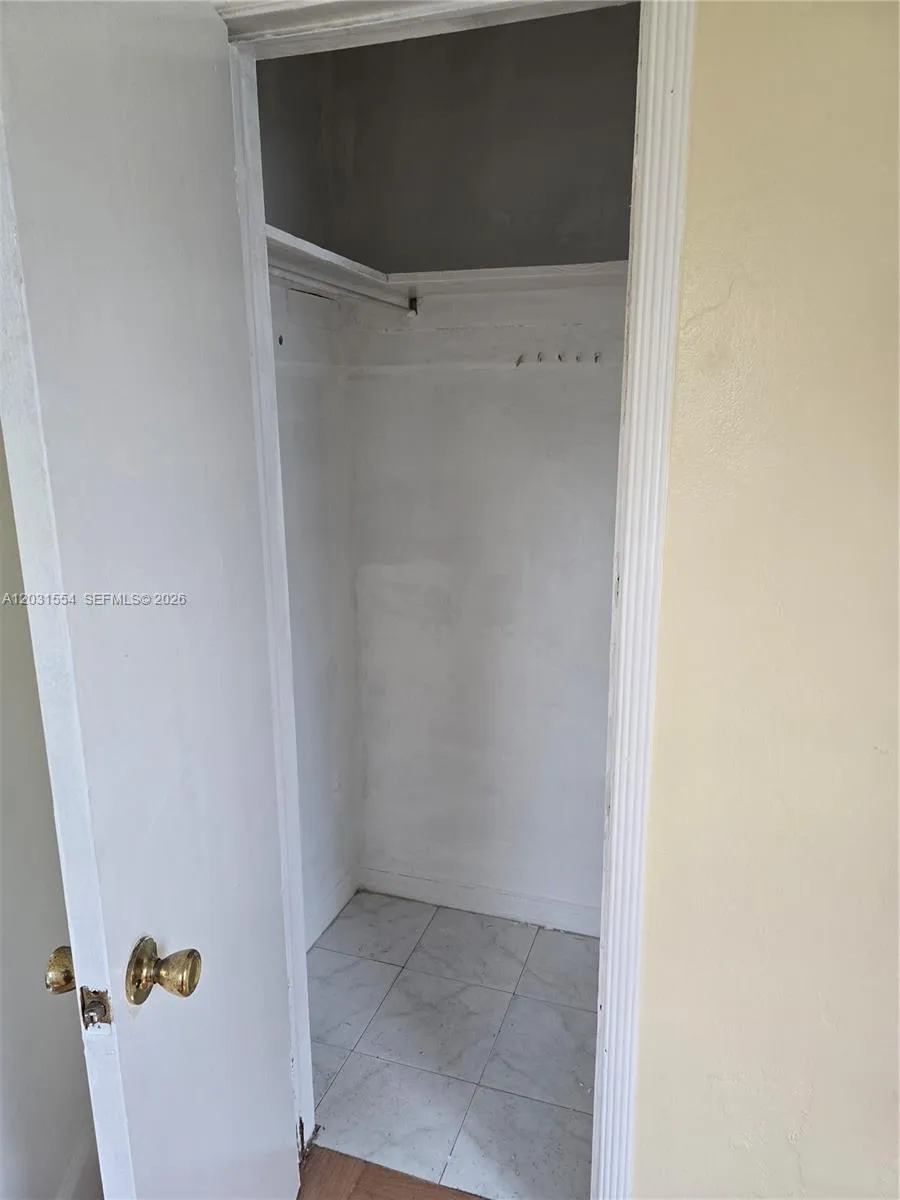 840 NE 124th St # 1, North Miami FL 33161