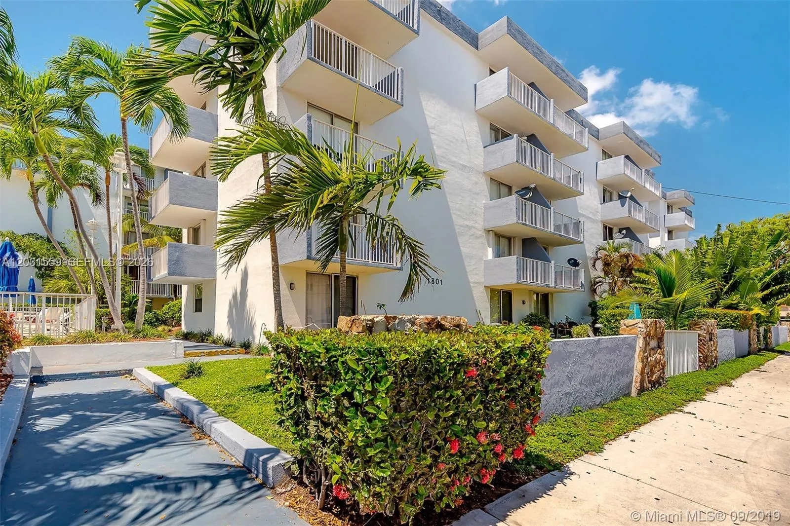 1801 S Treasure Dr # 302, North Bay Village FL 33141