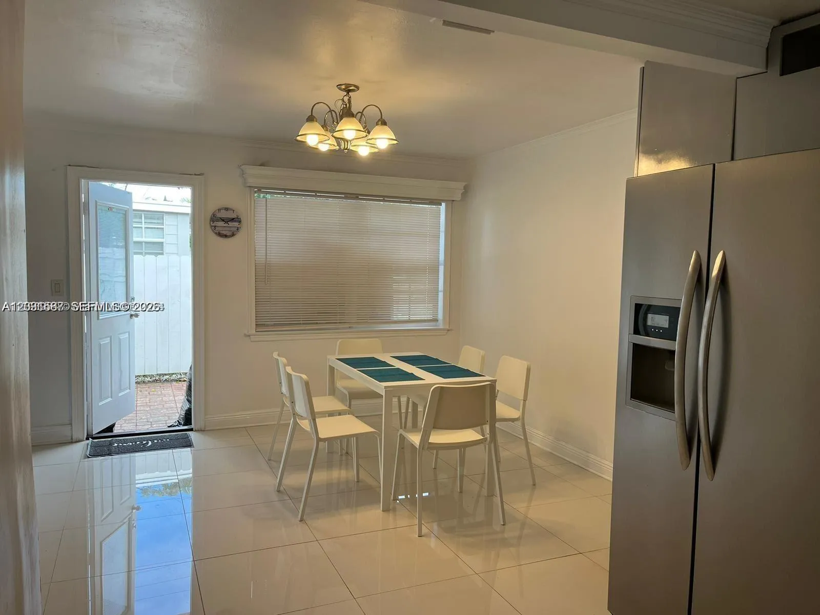 6431 Hayes St, Hollywood FL 33024