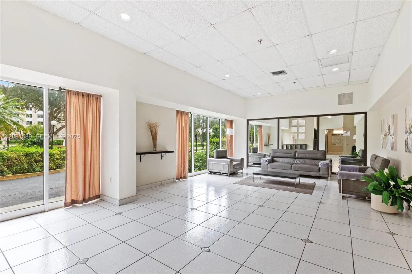 17600 N Bay Rd # N302, Sunny Isles Beach FL 33160