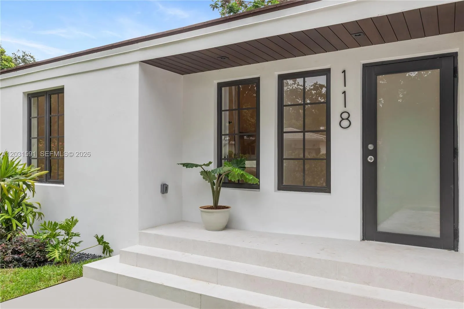 118 Sarto Ave, Coral Gables FL 33134