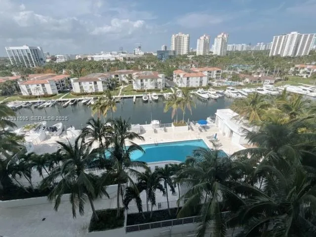3029 NE 188th St # 822, Aventura FL 33180