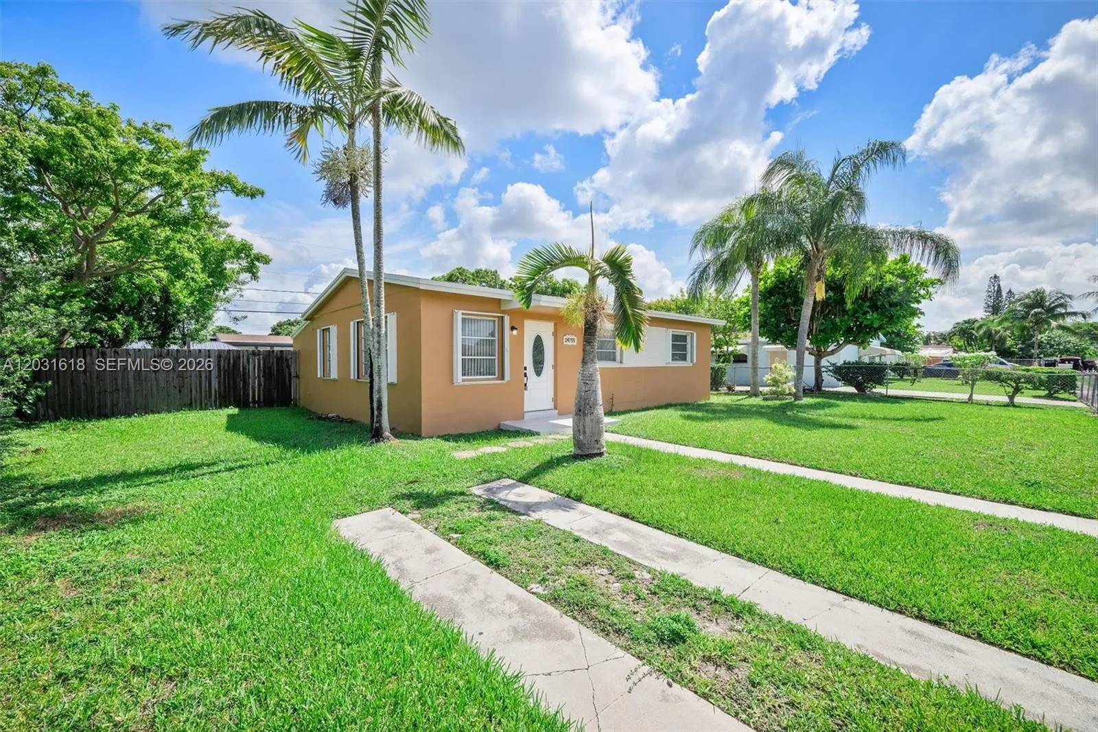 14755 SW 302nd St, Homestead FL 33033