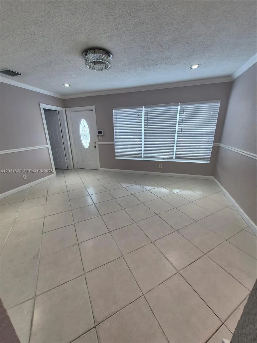 5653 Coconut Rd # 5653, West Palm Beach FL 33413