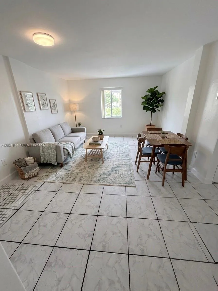 2745 W Okeechobee Rd # 5, Hialeah FL 33010