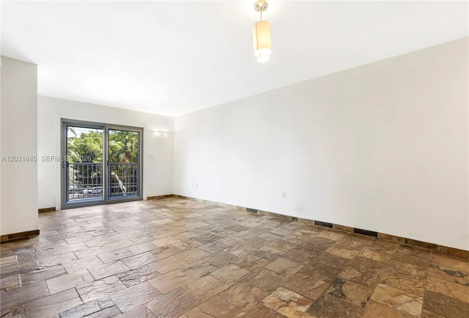 1674 Bay Rd # 301, Miami Beach FL 33139